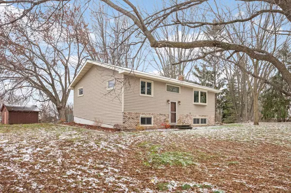 1641 County Road 37 NW, Buffalo, MN 55313