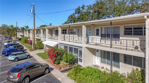 5665 40TH AVE N #406, Kenneth City, FL 33709