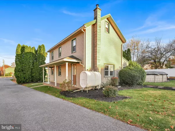 7664 LANCASTER AVE, Myerstown, PA 17067