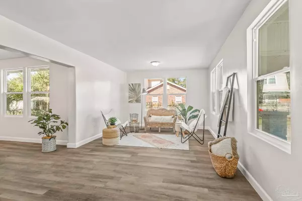 801 N Kirk St, Pensacola, FL 32505