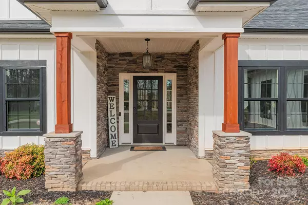 740 Sunset Pointe DR, Salisbury, NC 28146