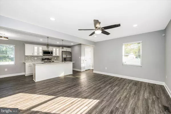 1462 VIRGINIA AVE, Severn, MD 21144