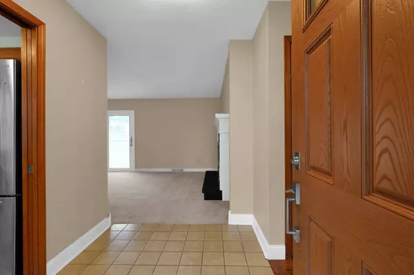 728 Club Drive, Mount Vernon, OH 43050