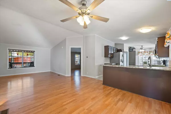 52 Log Lane #52, Richland, WA 99354-1744