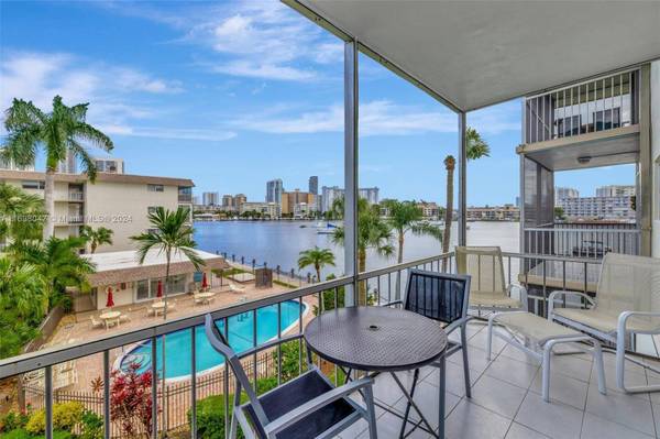 2200 Diana Dr #317, Hallandale Beach, FL 33009