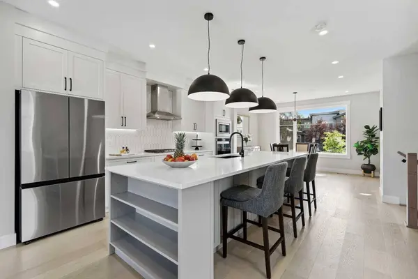 1411 41 ST SW, Calgary, AB T3C 1X7