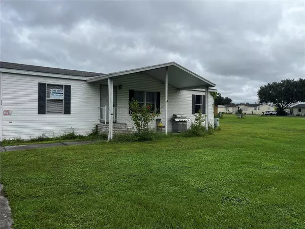 9134 WOOD TERRACE DR, Tampa, FL 33637