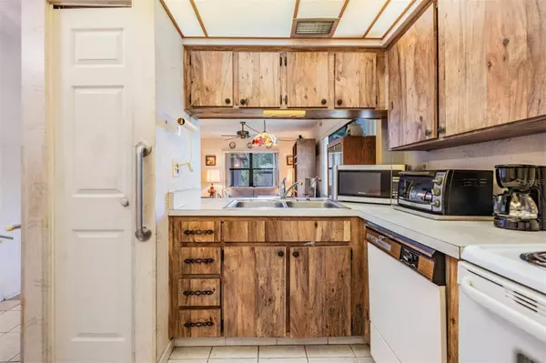 6482 71ST ST N, Pinellas Park, FL 33781