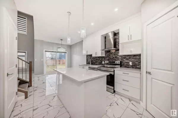 3817 46 AV, Beaumont, AB T4X 2W3