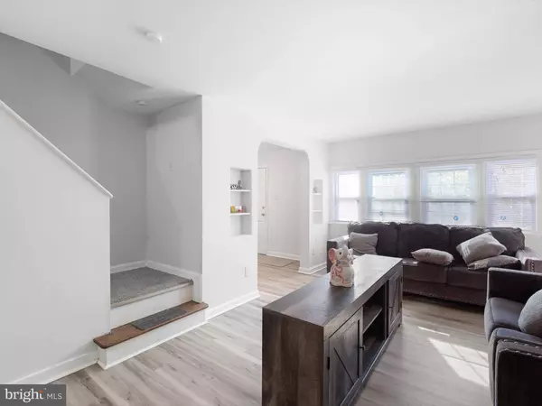 12 BEDFORD DR, Wilmington, DE 19809