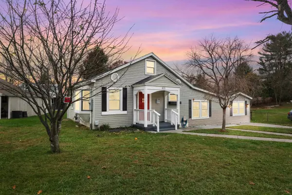 821 TWELFTH ST, Radford, VA 24141