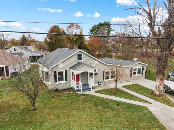 821 TWELFTH ST, Radford, VA 24141