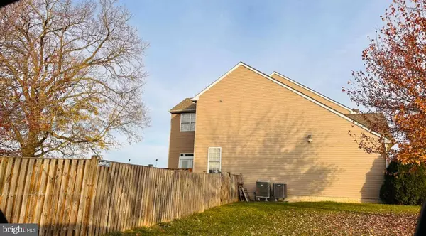 154 REVERE DR, Charles Town, WV 25414