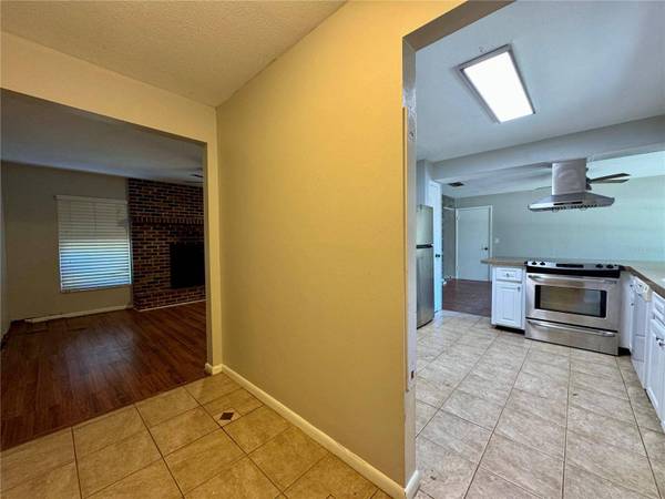 1405 GERTRUDE DR, Brandon, FL 33511