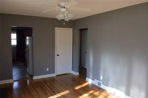 14 E Park Avenue, Des Moines, IA 50315