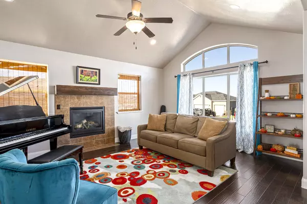 1102 E Fiddlers Canyon RD, Cedar City, UT 84721