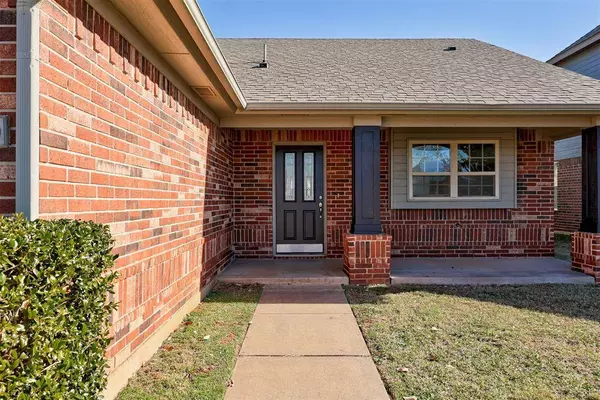 18300 Tambor DR, Edmond, OK 73012