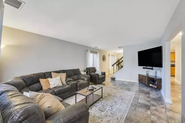 337 Woodland Ct, Coram, NY 11727-3625