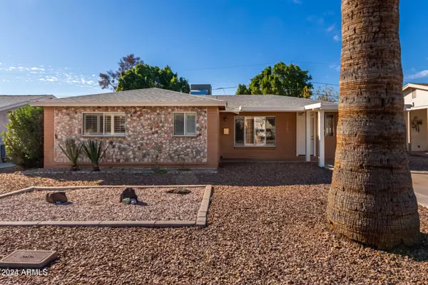 8332 N 6TH Street, Phoenix, AZ 85020