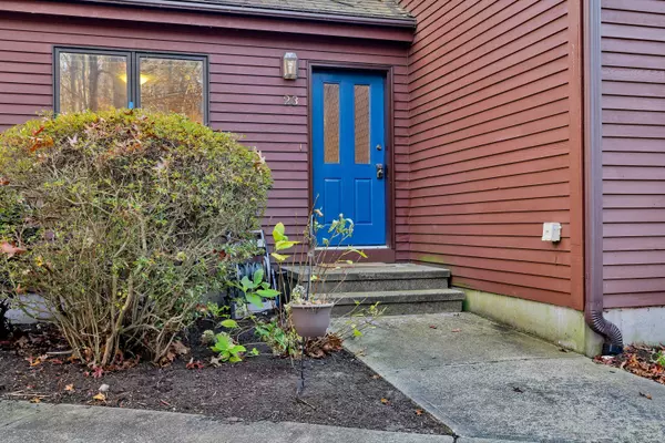 97 West Main Street #APT 23, East Lyme, CT 06357