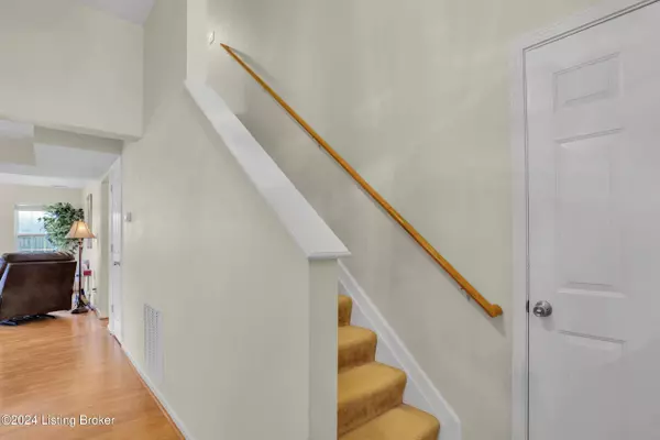 125 Hope Dr, Frankfort, KY 40601