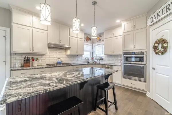 15160 Whisper Rock Boulevard, Fort Wayne, IN 46845