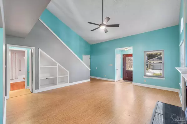 1136 Nestling Ct, Gulf Breeze, FL 32563