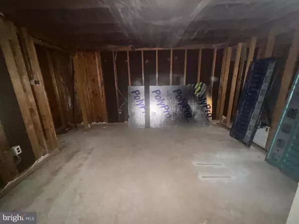 13 VINCENTOWN, Pemberton, NJ 08068