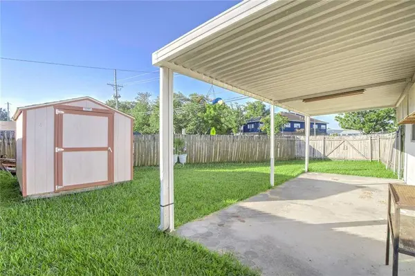 5820 CYNTHIA DR, Metairie, LA 70003