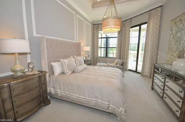 12186 Wicklow LN, Naples, FL 34120