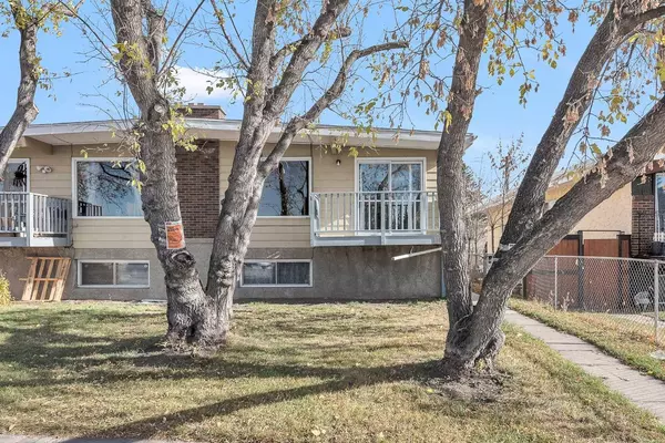 110 Hunterbrook PL NW, Calgary, AB T2K4V7