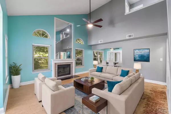 1136 Nestling Ct, Gulf Breeze, FL 32563