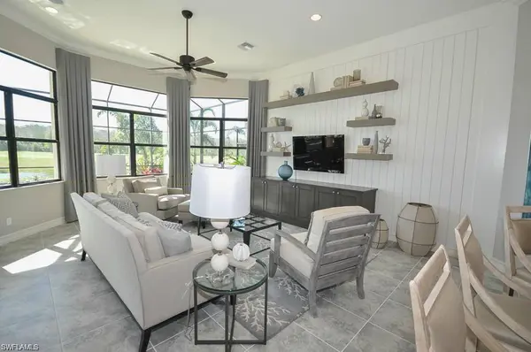 12186 Wicklow LN, Naples, FL 34120