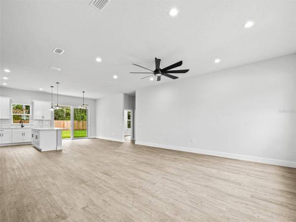 8 WHEELING LN, Palm Coast, FL 32164