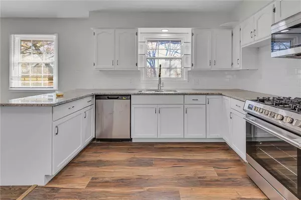 15311 E 43rd PL, Independence, MO 64052