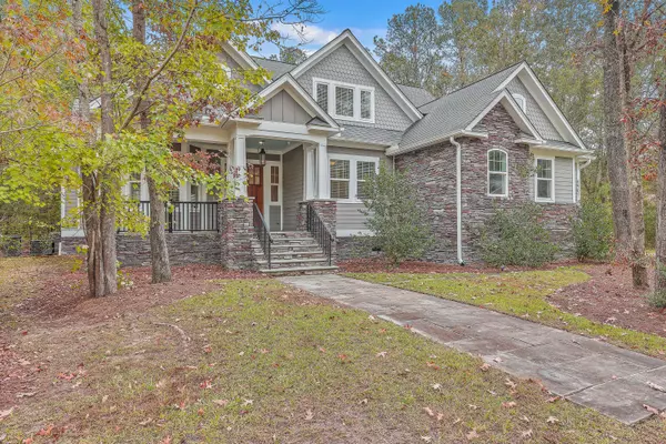 6907 Lone Pine Ct, Hanahan, SC 29410