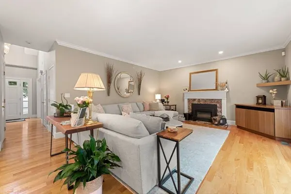 11 Castle Claire Circle, Wakefield, MA 01880