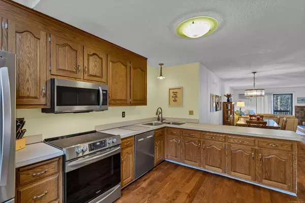 97 West Main Street #APT 23, East Lyme, CT 06357