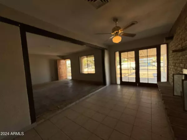 4625 N 50TH Avenue, Phoenix, AZ 85031