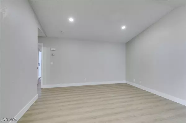 5345 Rod Court #101, Las Vegas, NV 89122