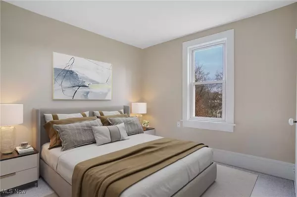 138 W Main, East Palestine, OH 44413