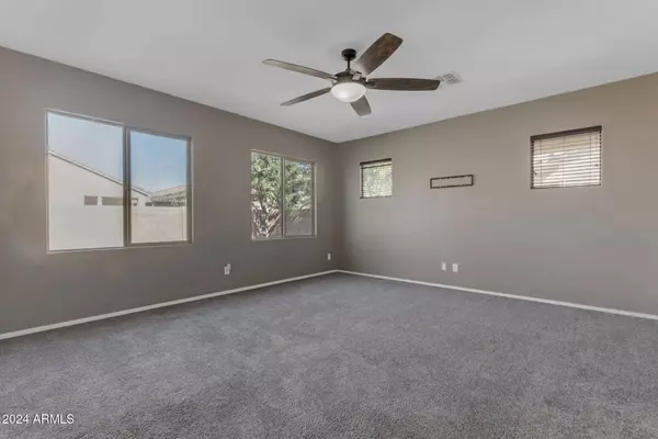736 E GOLD DUST Way, San Tan Valley, AZ 85143