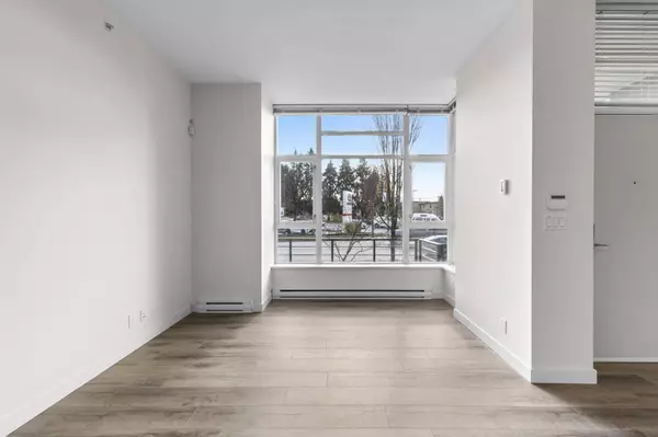 E 12TH AVE #401, Vancouver, BC V5T 0C7