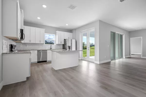 1594 Blue Lake CIR, Punta Gorda, FL 33983