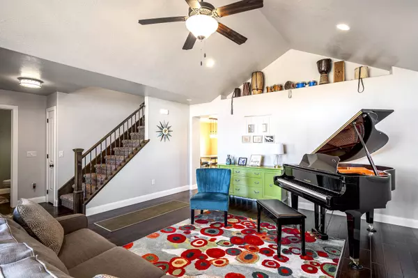 1102 E Fiddlers Canyon RD, Cedar City, UT 84721