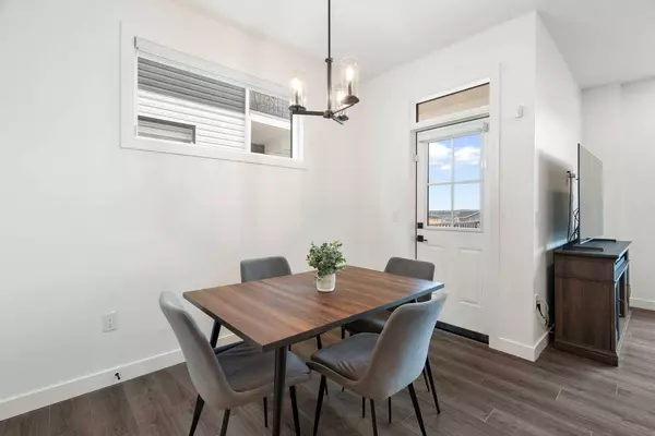 64 Heritage LN, Cochrane, AB T4C 3A6