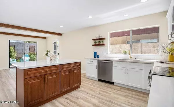 6027 N 10th Street, Phoenix, AZ 85014