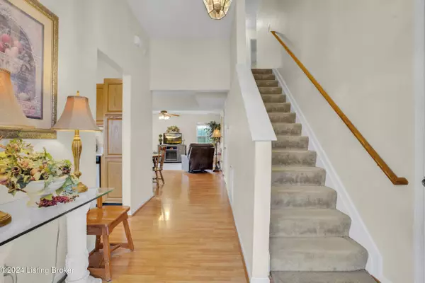 125 Hope Dr, Frankfort, KY 40601