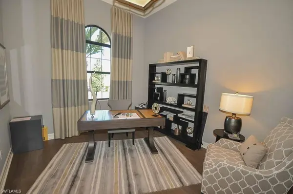 12186 Wicklow LN, Naples, FL 34120