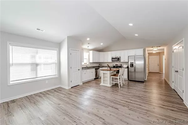 3328 Rock Creek Villa DR, Quinton, VA 23141